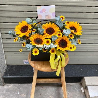 Giỏ hoa hướng dương dễ thương giá rẻ